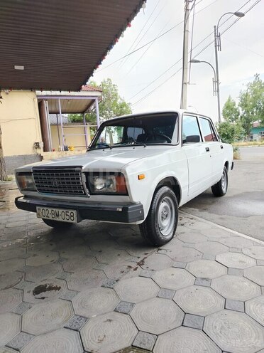LADA (VAZ) 2107-4