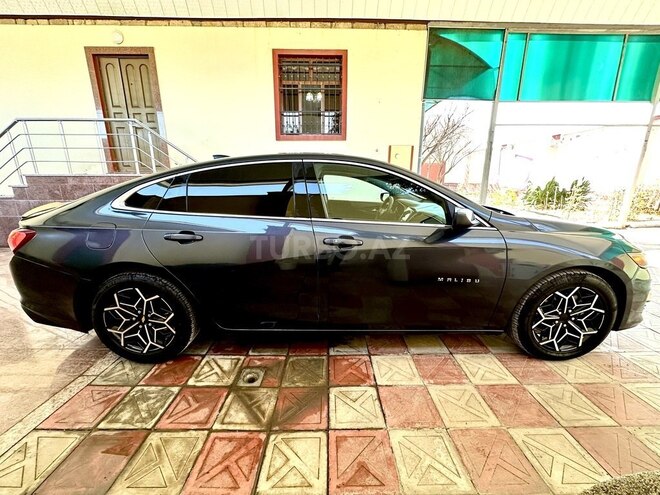 Chevrolet Malibu-5