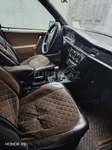 Mercedes 190-3