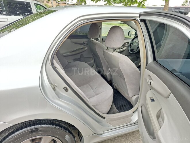 Toyota Corolla-12