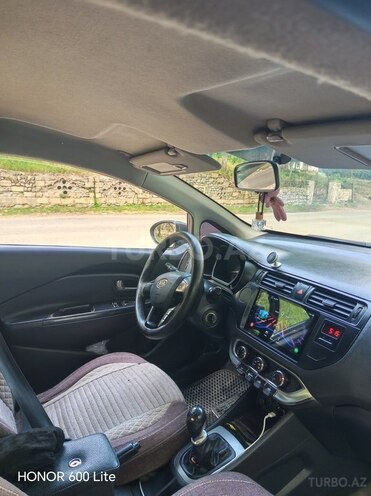 Kia Rio-8