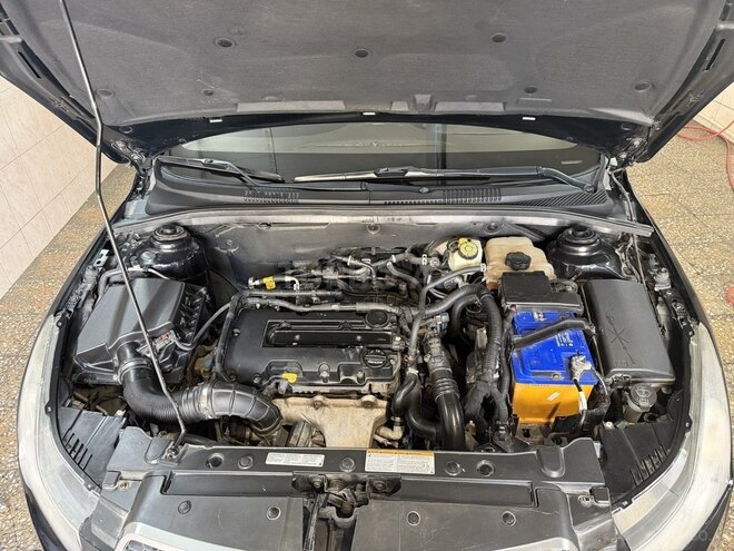 Chevrolet Cruze-14