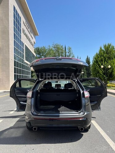Ford Edge-10