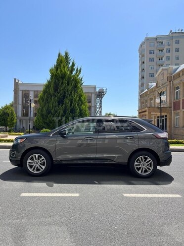 Ford Edge-2