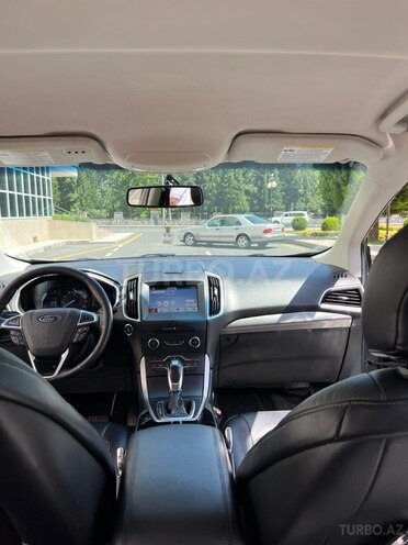 Ford Edge-9