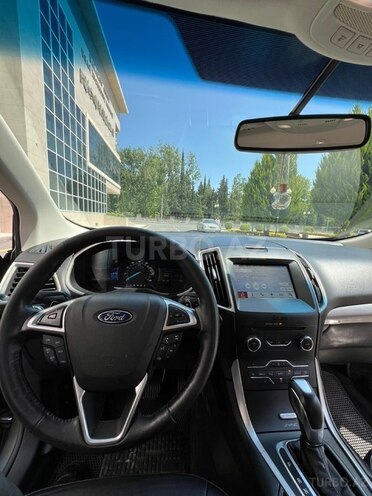 Ford Edge-7