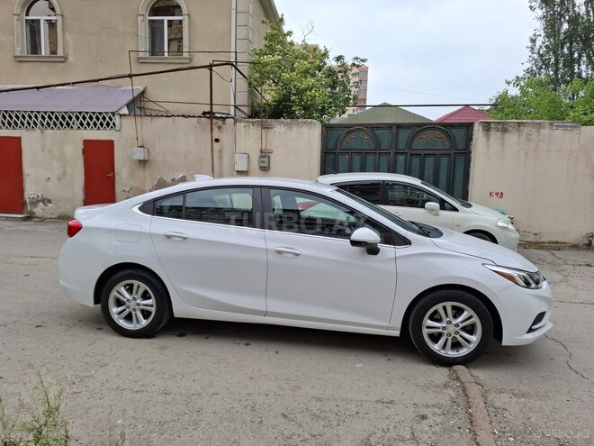 Chevrolet Cruze-8