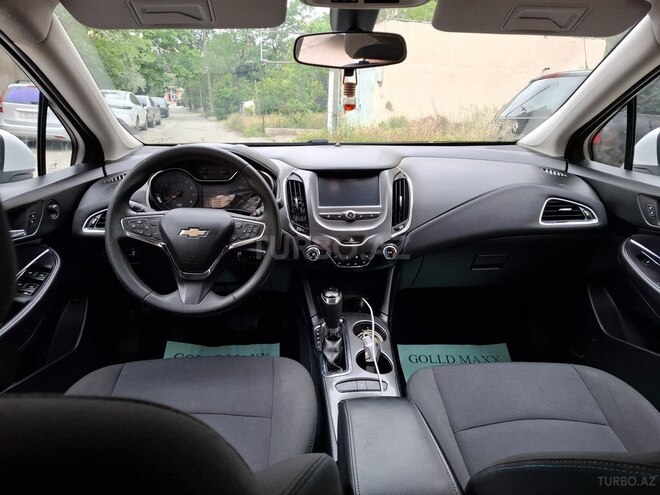 Chevrolet Cruze-14