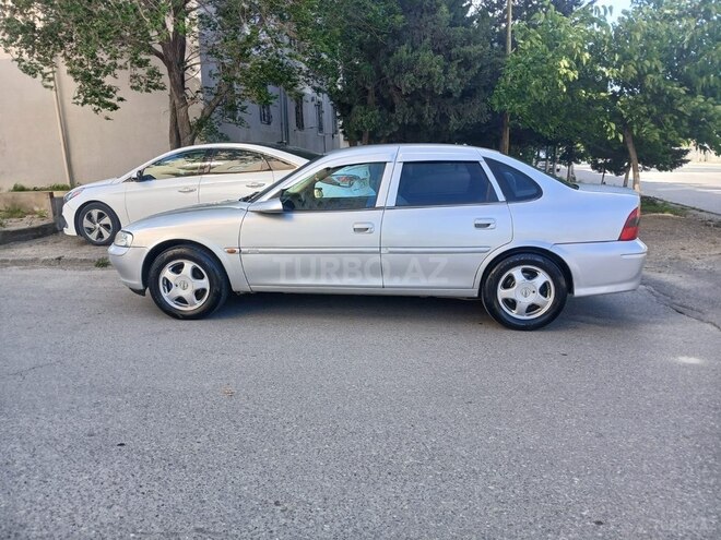 Opel Vectra-2