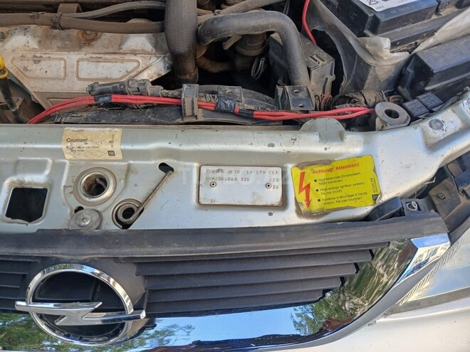 Opel Vectra-6