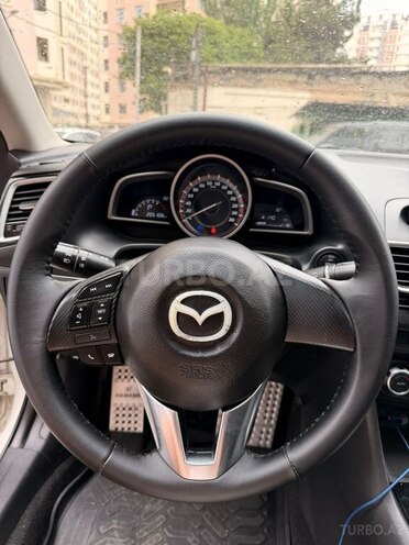 Mazda 3-8