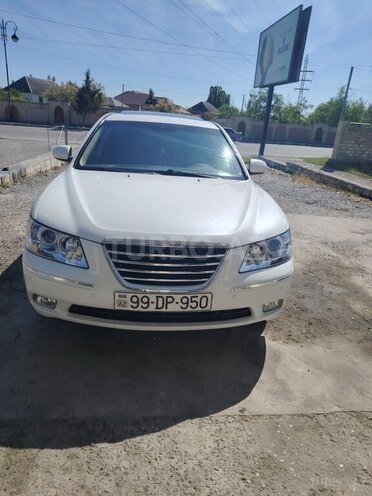 Hyundai Sonata-1