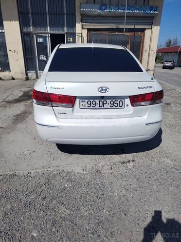 Hyundai Sonata-8