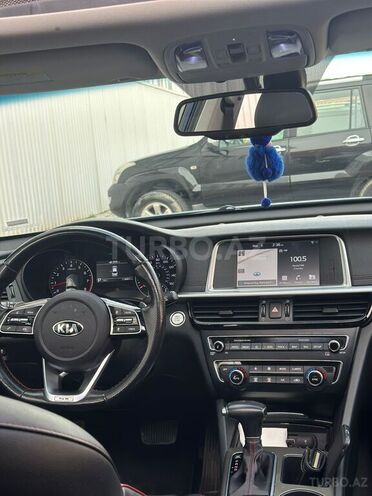 Kia Optima-4