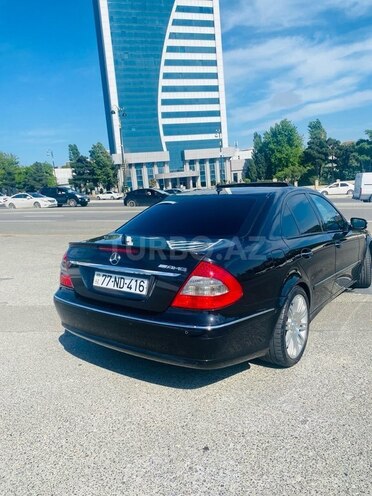 Mercedes E 220-2