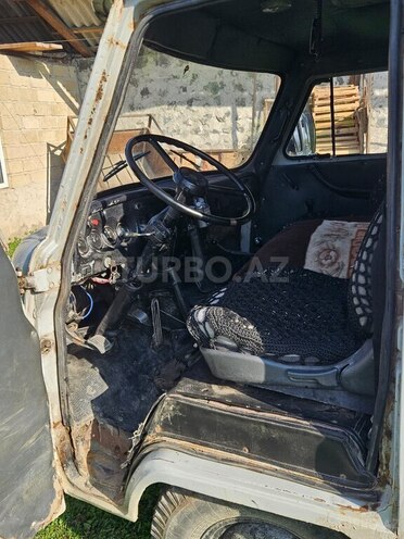 UAZ 3303-3