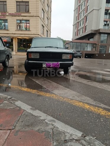LADA (VAZ) 2107-1