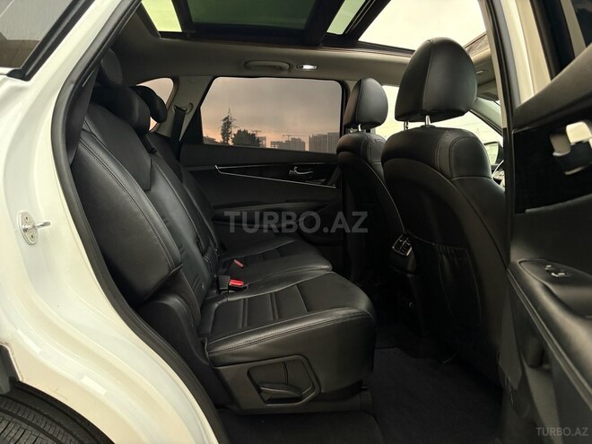 Kia Sorento-8