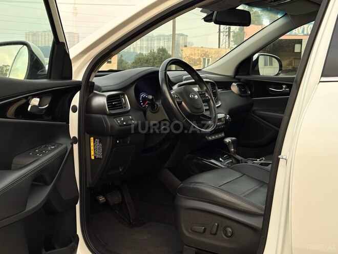 Kia Sorento-11