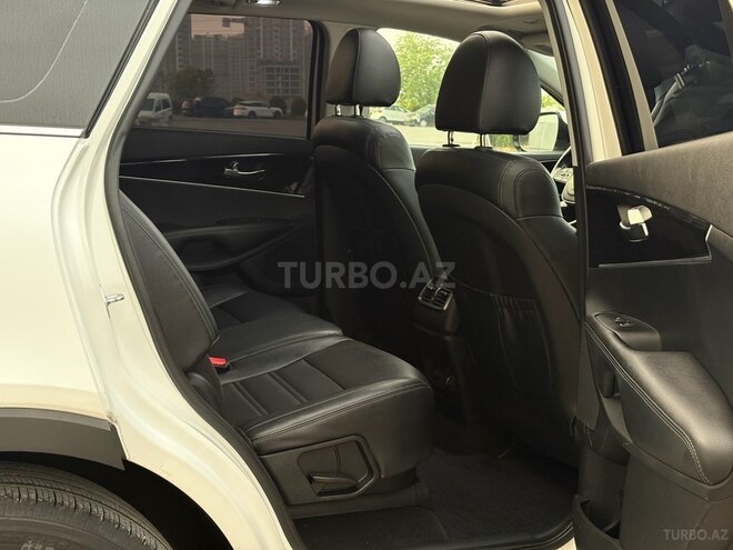 Kia Sorento-19