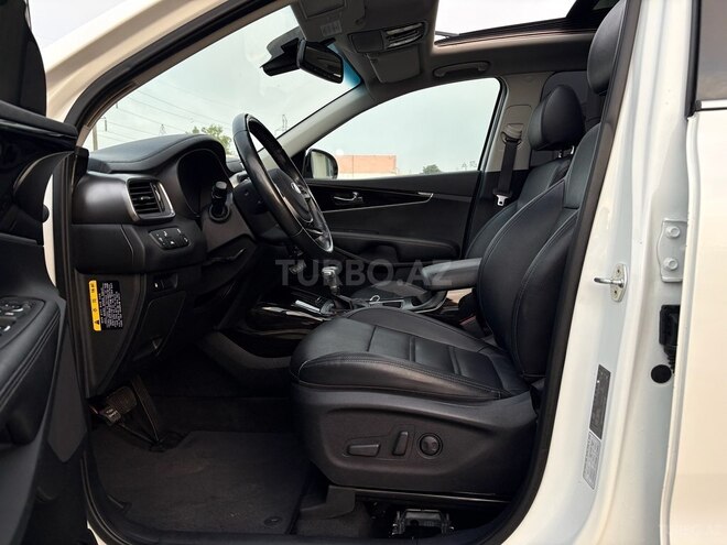 Kia Sorento-21