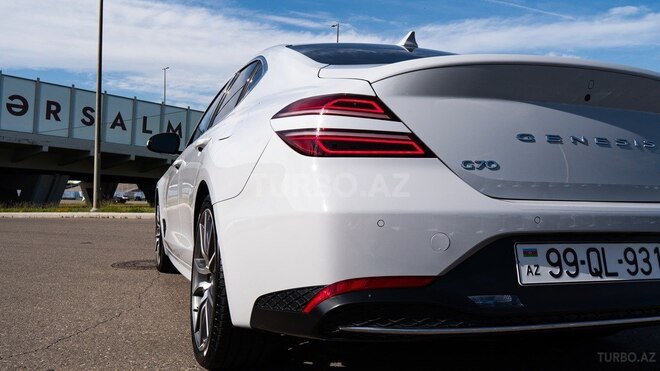 Genesis G70-7