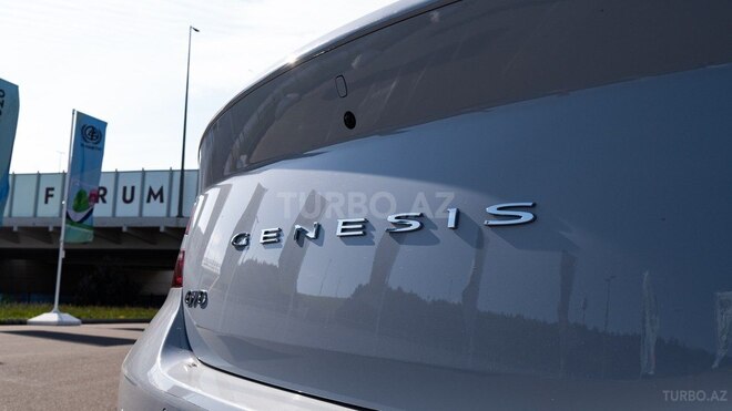 Genesis G70-13