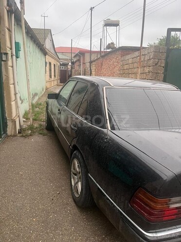 Mercedes  1990, 700,000 km - 2.0 l - Bakı