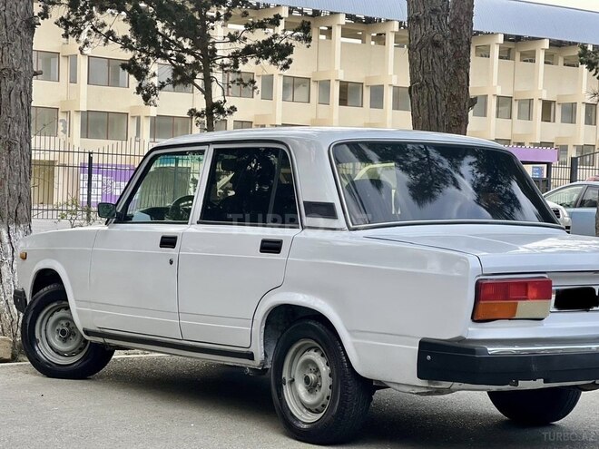 LADA (VAZ) 2107-4