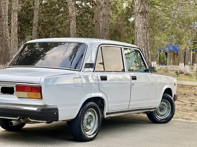 LADA (VAZ) 2107-5