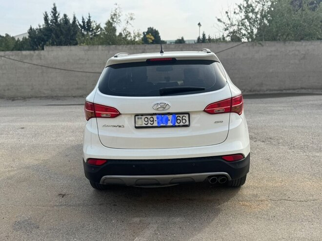 Hyundai Santa Fe-5