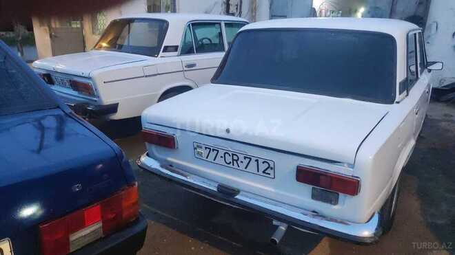 LADA (VAZ) 21011-2