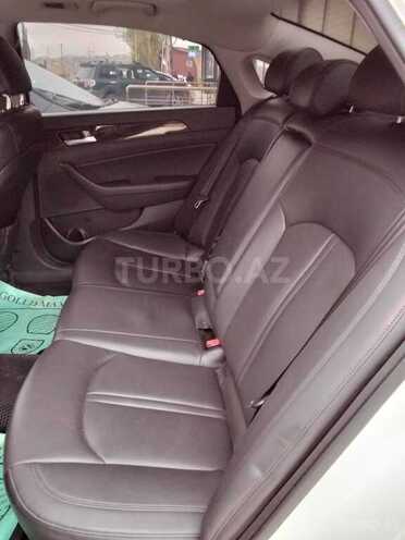 Hyundai Sonata-7