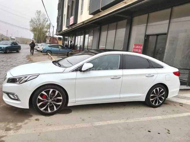Hyundai Sonata-4