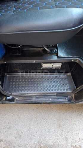 Ford Transit-11