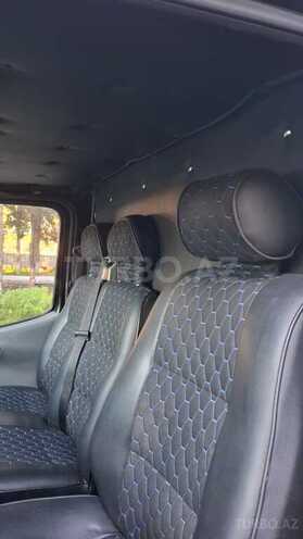 Ford Transit-3
