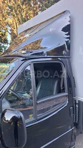 Ford Transit-4