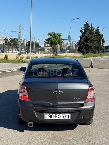 Chevrolet Cobalt-11