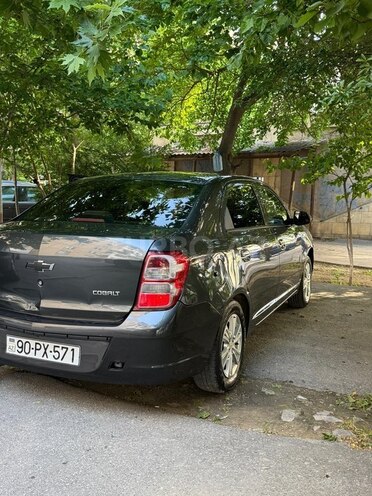 Chevrolet Cobalt-10
