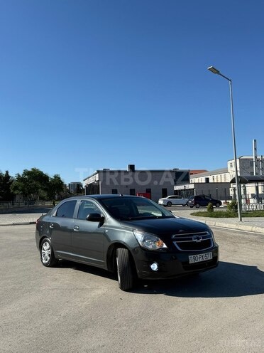 Chevrolet Cobalt-12