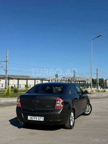 Chevrolet Cobalt-13