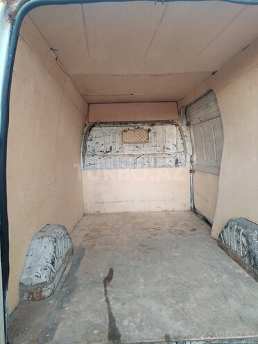 Ford Transit-6