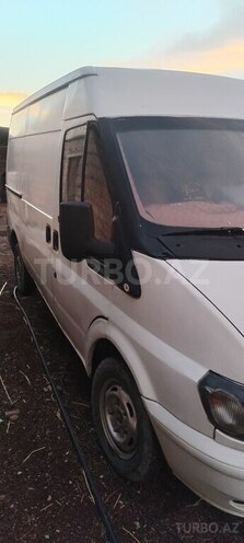 Ford Transit-8