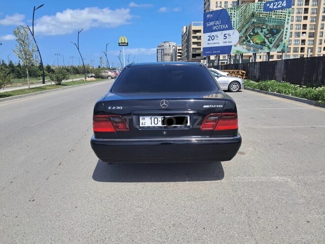 Mercedes E 230-4