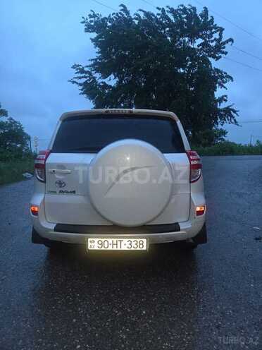 Toyota RAV4-3
