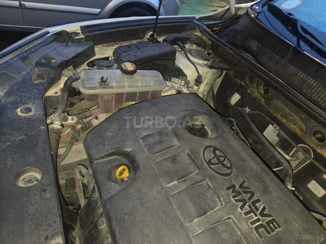 Toyota RAV4-13