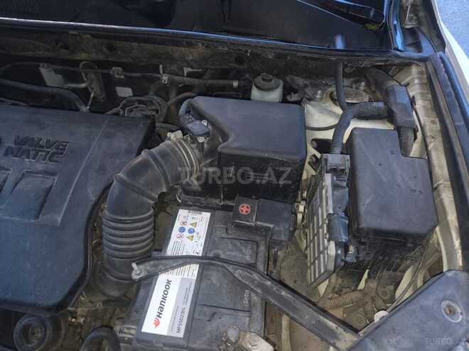 Toyota RAV4-14