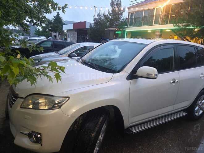 Toyota RAV4-20