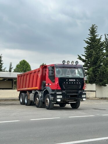 Iveco Trakker-1
