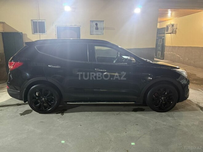 Hyundai Santa Fe-12